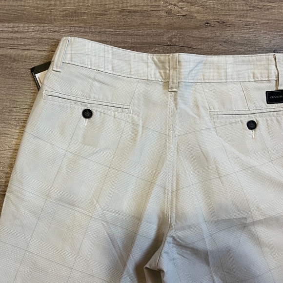 O’NEILL Relaxed Fit Below the Knee Shorts (Size 28) - Picture 7 of 11